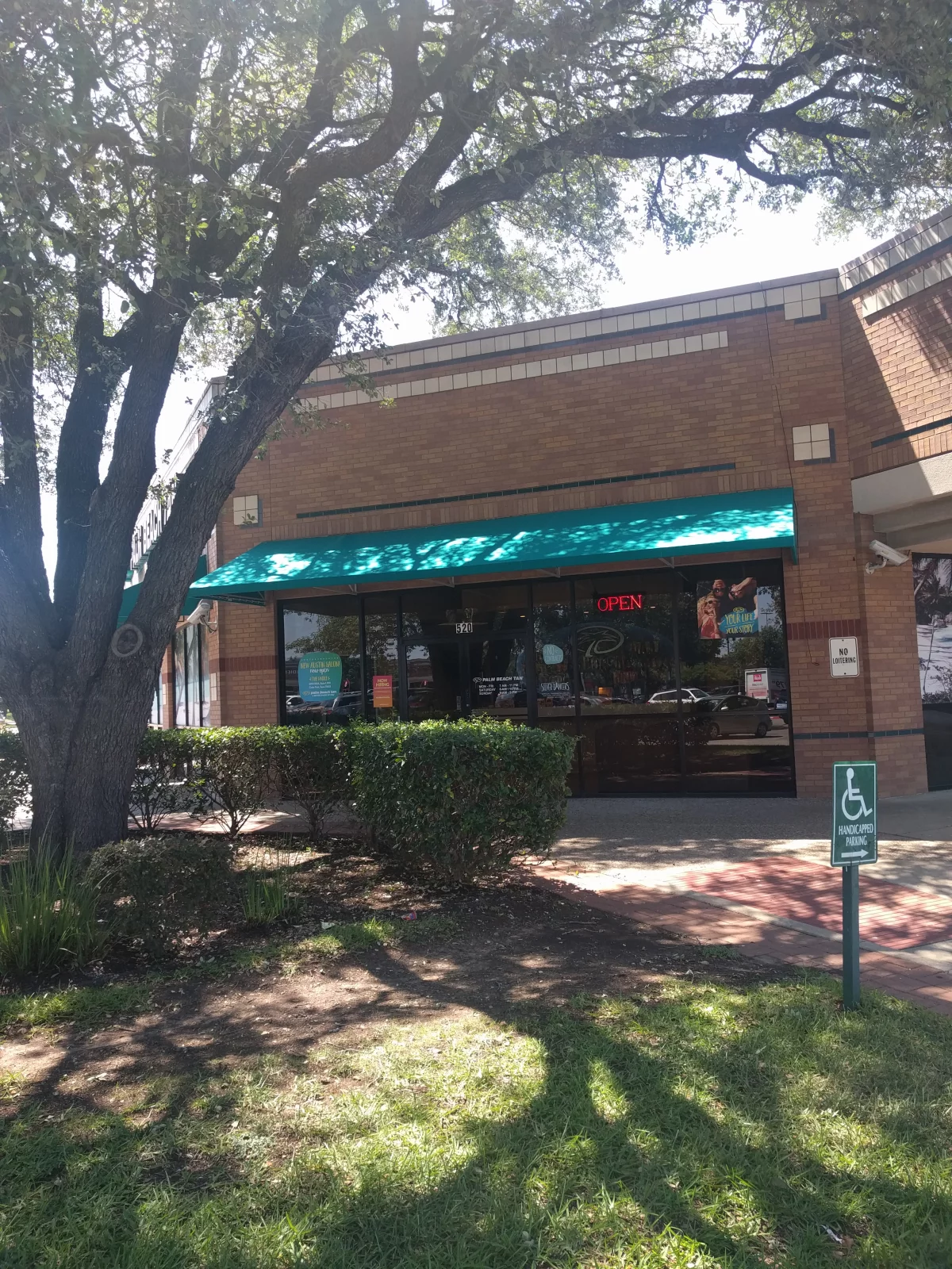 Google Places Image #8