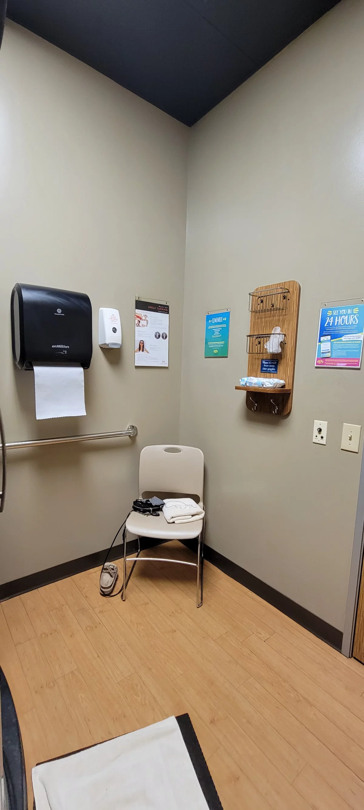 Google Places Image #9