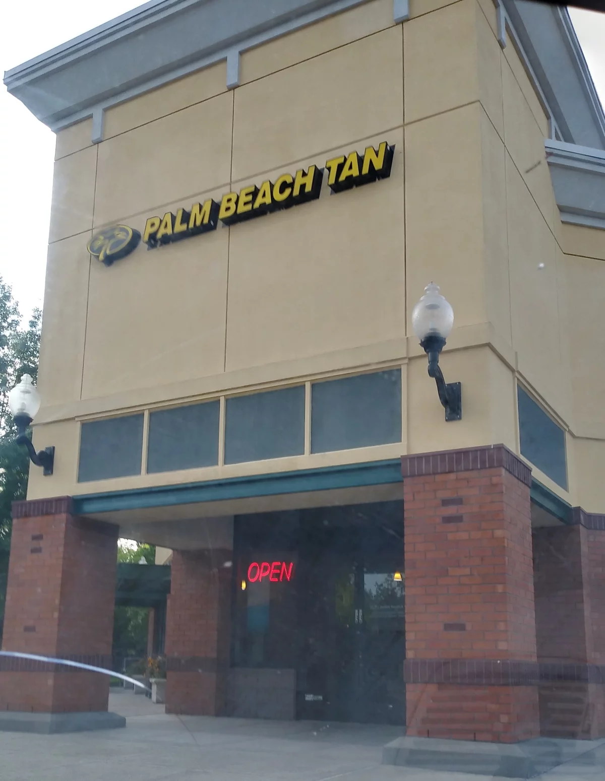 Google Places Image #10