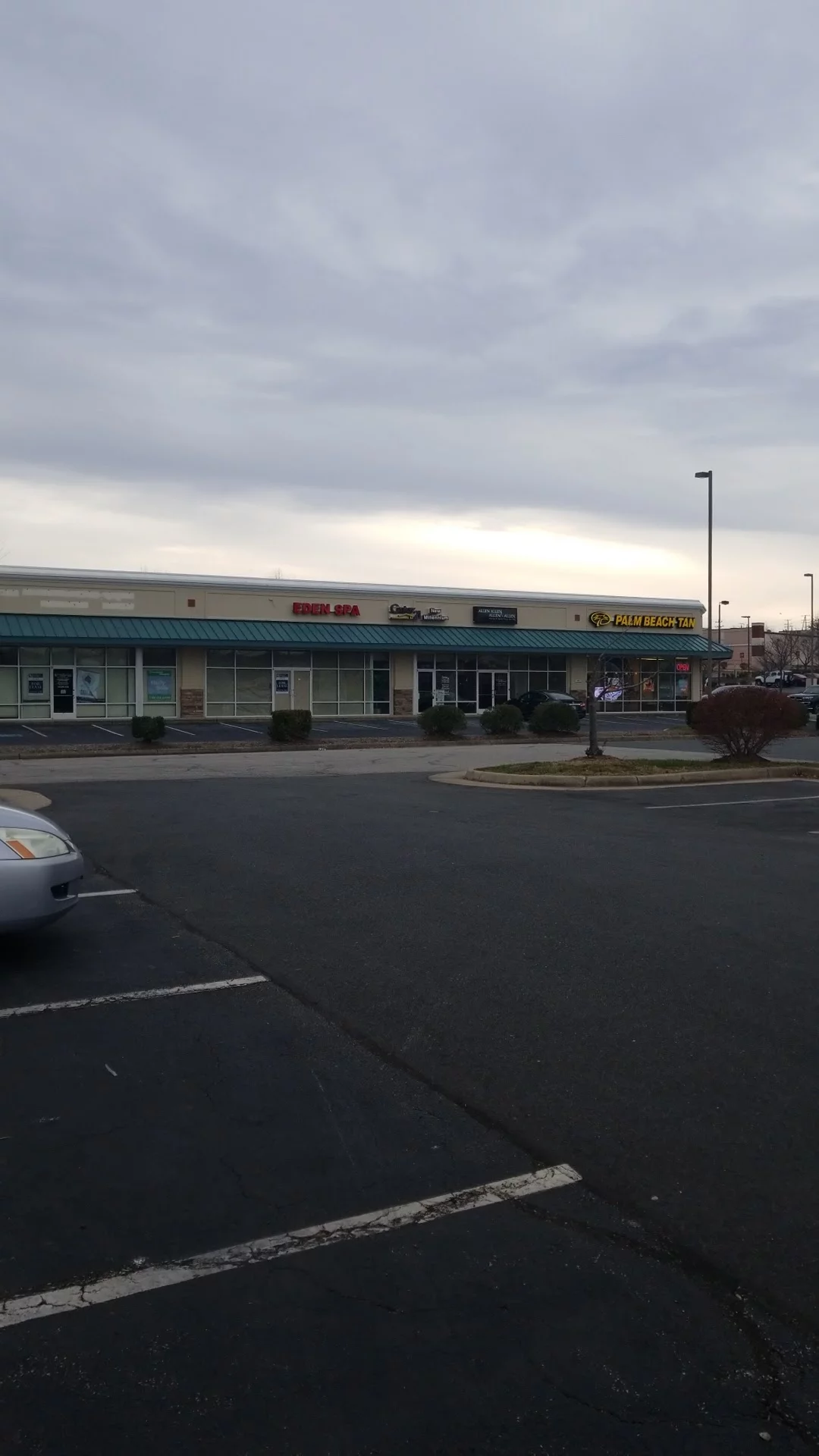 Google Places Image #4