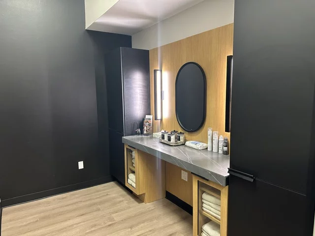 Google Places Image #3