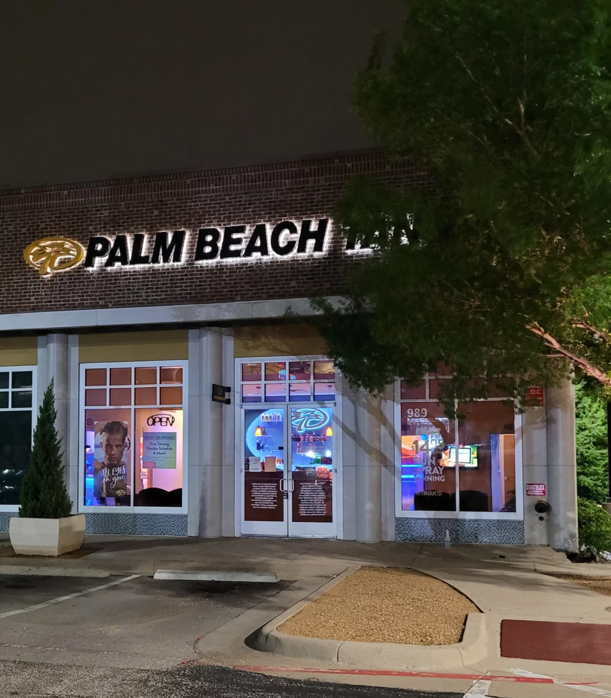 Google Places Image #4