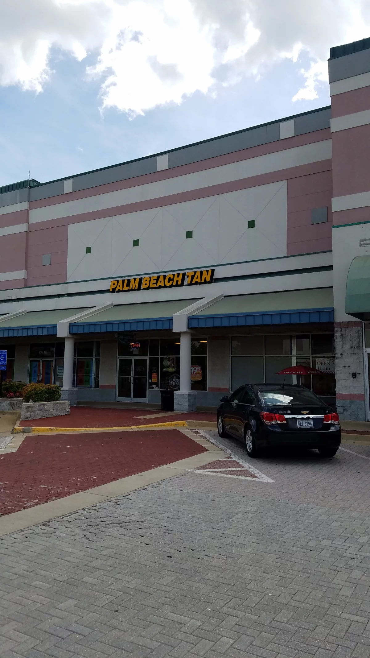 Google Places Image #3